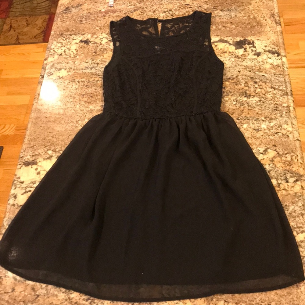 Lily Rose lace top/flowy bottom cocktail dress
